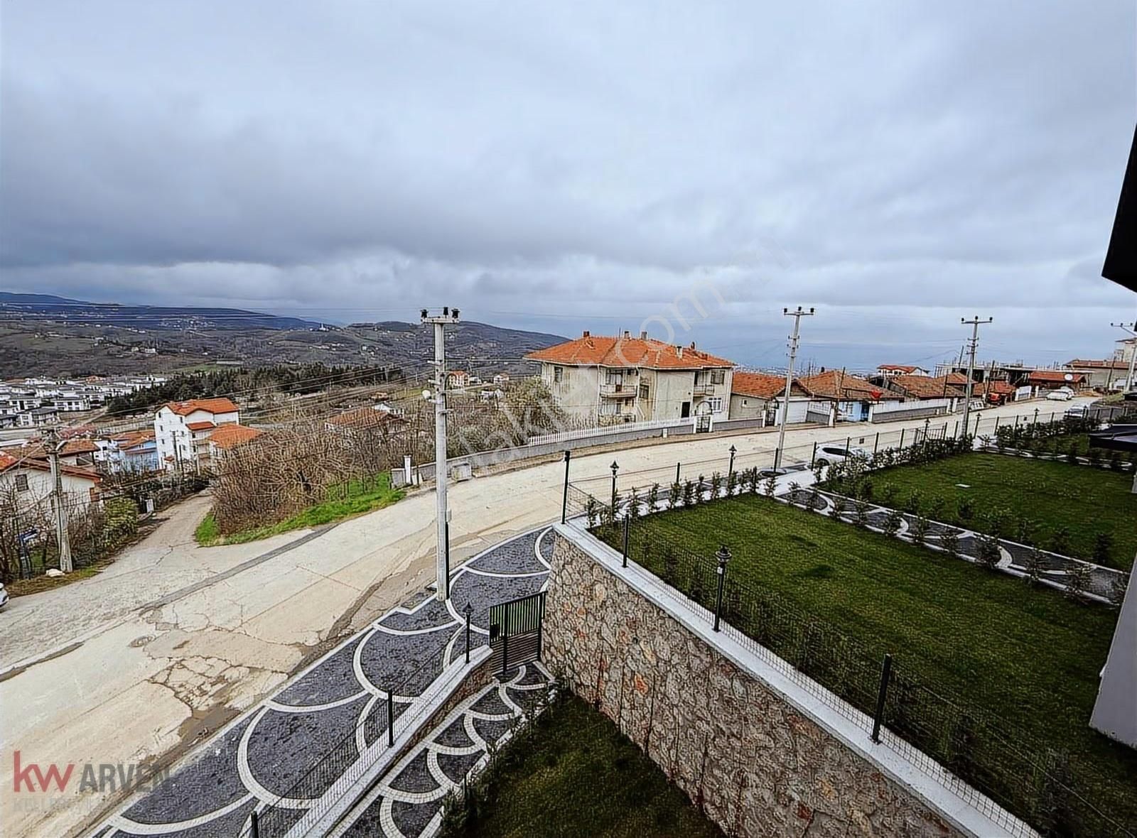 Mezire Başiskele'de Site İçinde Ebeveyn Banylu Satılık 2+1 Daire - Görsel 14