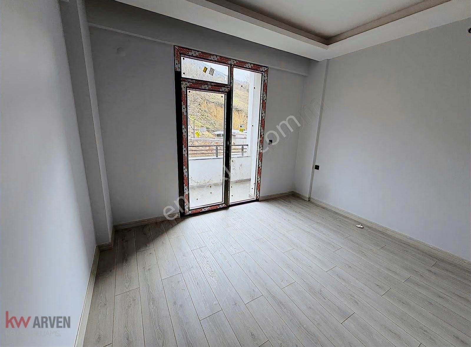 Mezire Başiskele'de Site İçinde Ebeveyn Banylu Satılık 2+1 Daire - Görsel 17