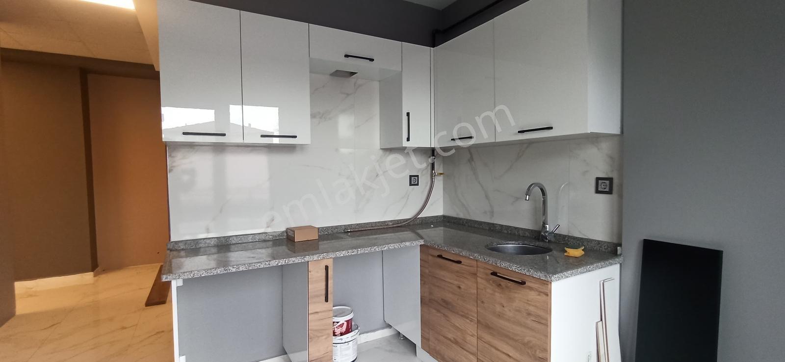 Özdilek Karşısında D-100'e Cephe Otoparklı 500m2 Kiracılı İşyeri - Görsel 12