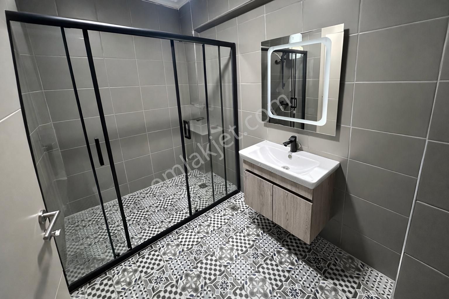 Kocaali Havuzlu Site Eşyalı 1+1 Kiralık Aidat Dahil - Görsel 22