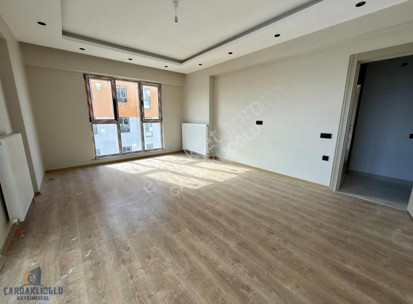 Site İçerisinde Kapalı Otoparklı Geniş E.v Banyolu Sıfır 2+1 - Görsel 9