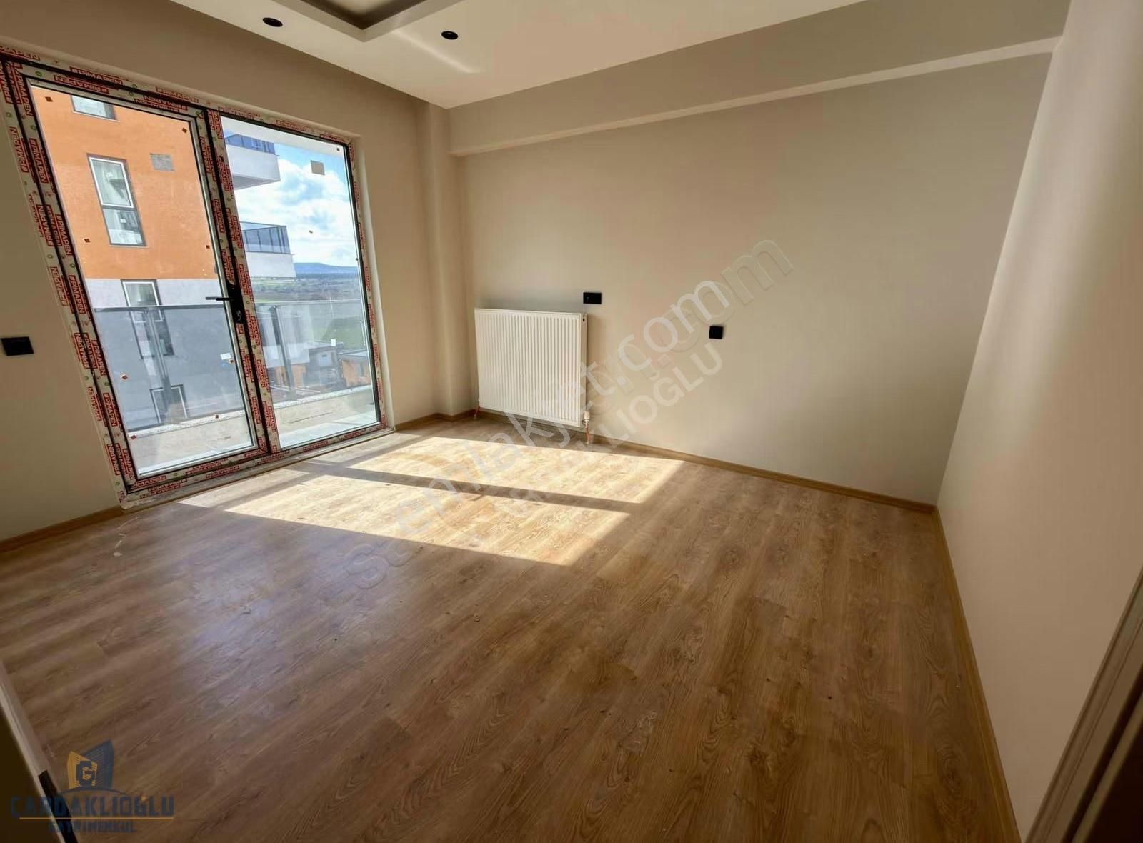 Site İçerisinde Kapalı Otoparklı Geniş E.v Banyolu Sıfır 2+1 - Görsel 20