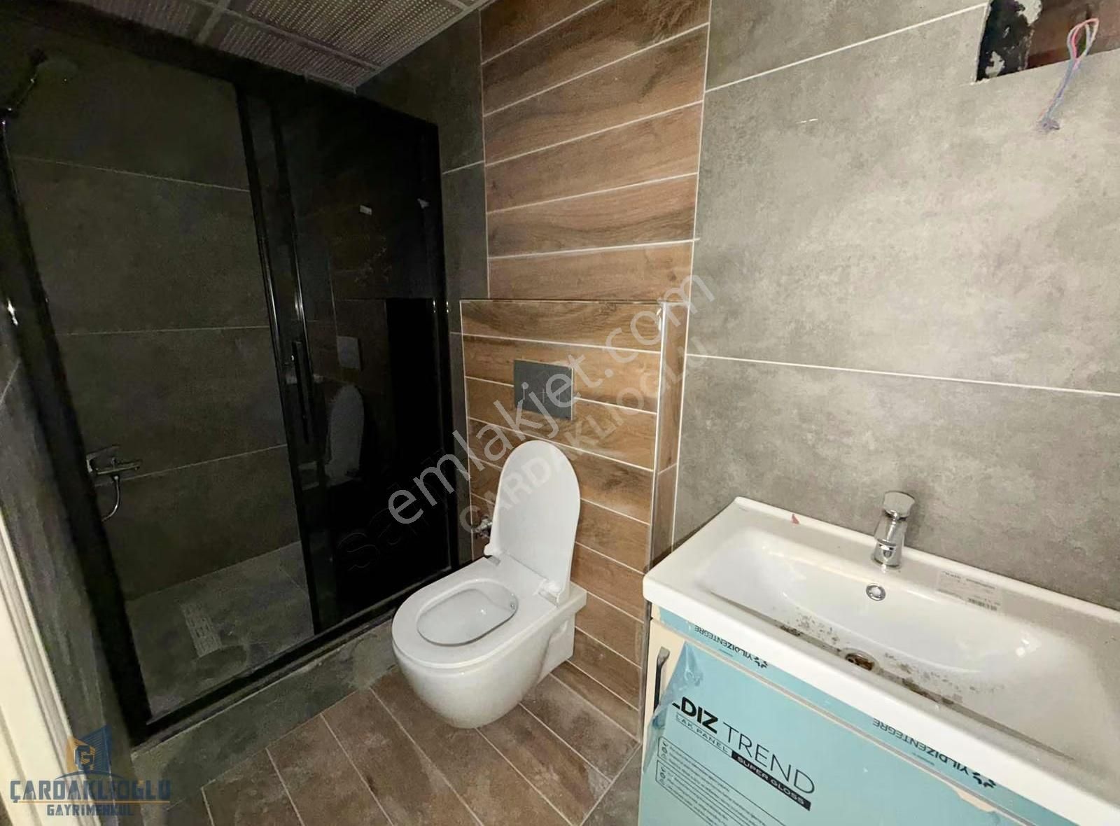 Site İçerisinde Kapalı Otoparklı Geniş E.v Banyolu Sıfır 2+1 - Görsel 28