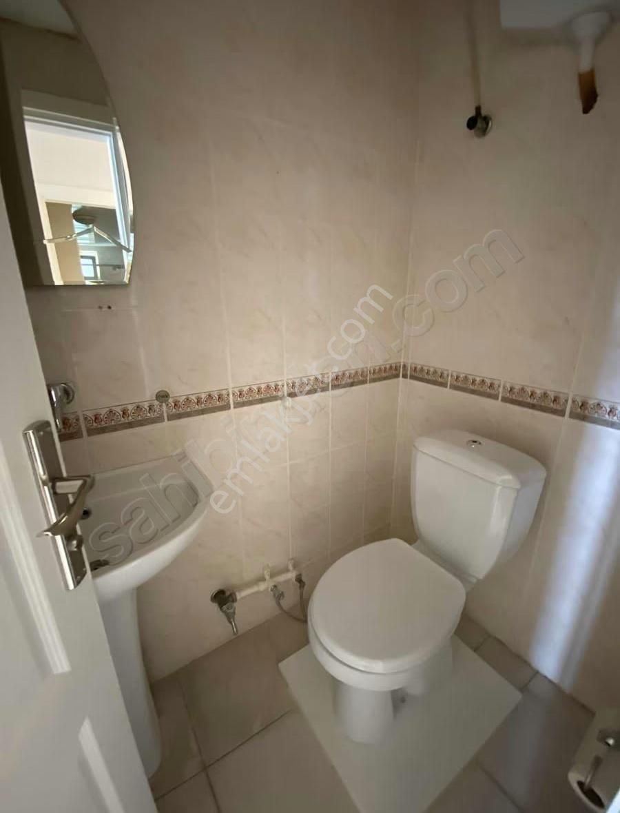 Emirbeyazıt Emek Caddesi Harika Konumda Kiralık 3+1 Daire - Görsel 5