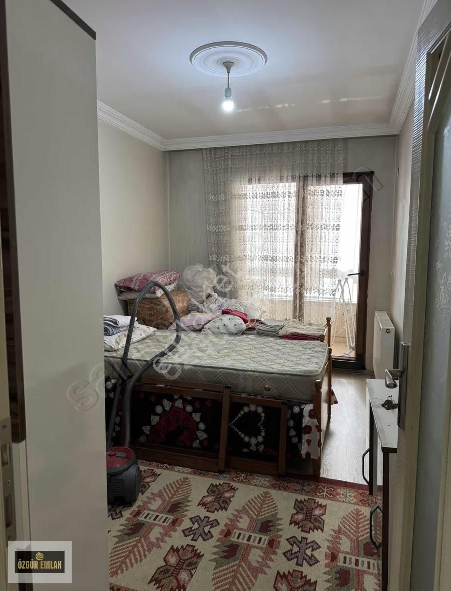 Özgür Emlaktan Merkezde 10 Yıllık 3+1 Daire - Görsel 4