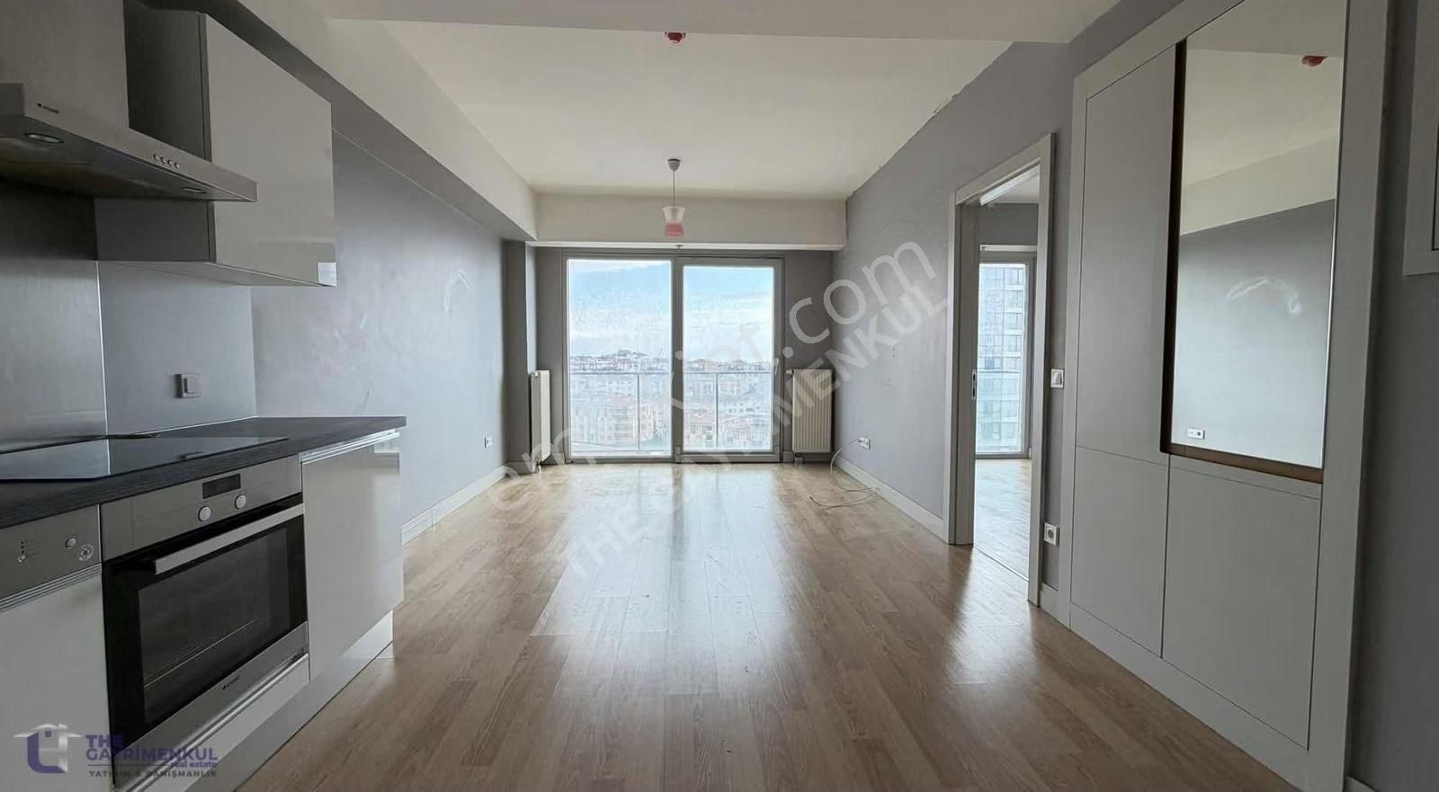 Sur Yapı Corridor'da Kiralık 1+1 Daire - Peyzaj Manzaralı
