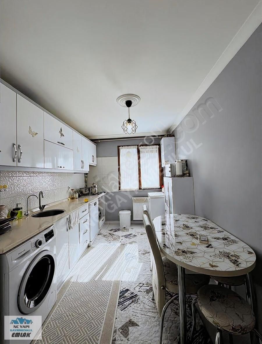 Geniş Ailelere Özel Cadde Dibinde 3+1 Acil Satılık Daire !!!! - Görsel 16