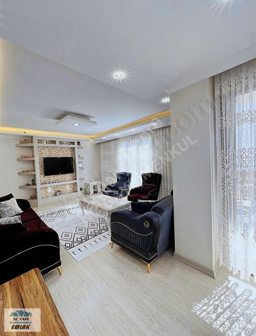 Geniş Ailelere Özel Cadde Dibinde 3+1 Acil Satılık Daire !!!! - Görsel 9