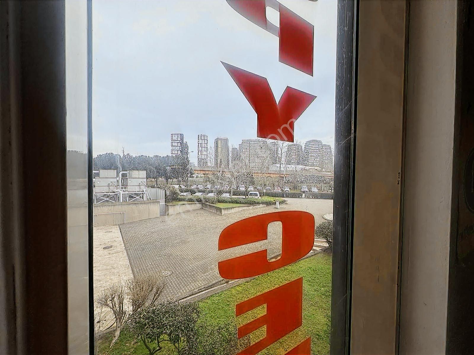 Remax Select-dünya Ticaret Merkezi- Giriş Kat Ofis-büro - Görsel 9