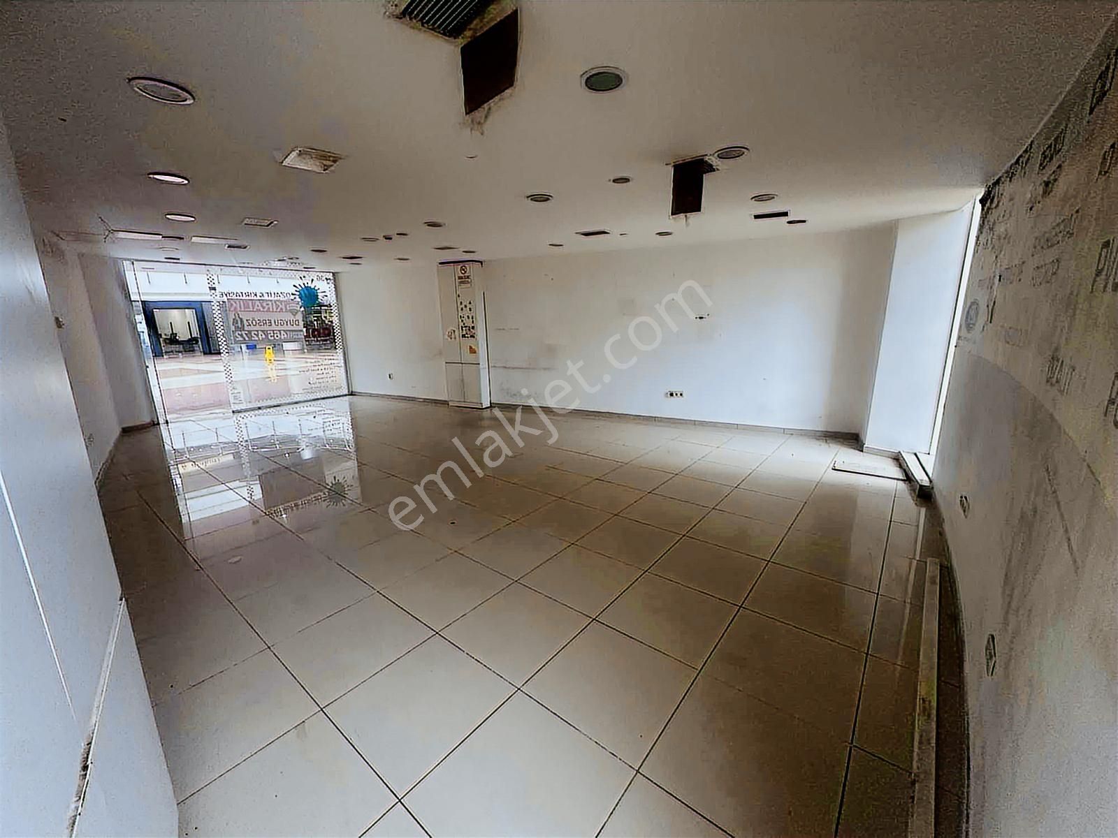 Remax Select-dünya Ticaret Merkezi- Giriş Kat Ofis-büro - Görsel 8