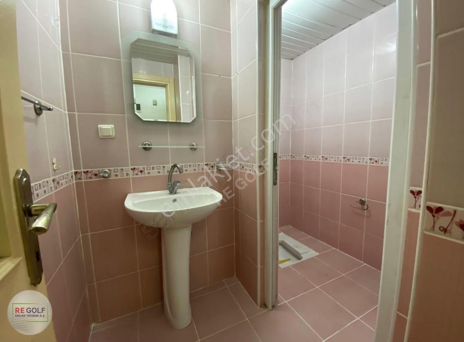 Re Golf'ten Atatürk Caddesi Üzerinde 4+1 Kiralık Daire - Görsel 14