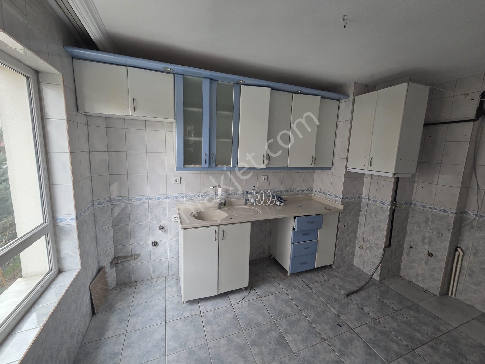 Batıkent Batısitesi Mahallesi Egemen Sitesi Arakat 3+1 Kiralık Daire - Görsel 18