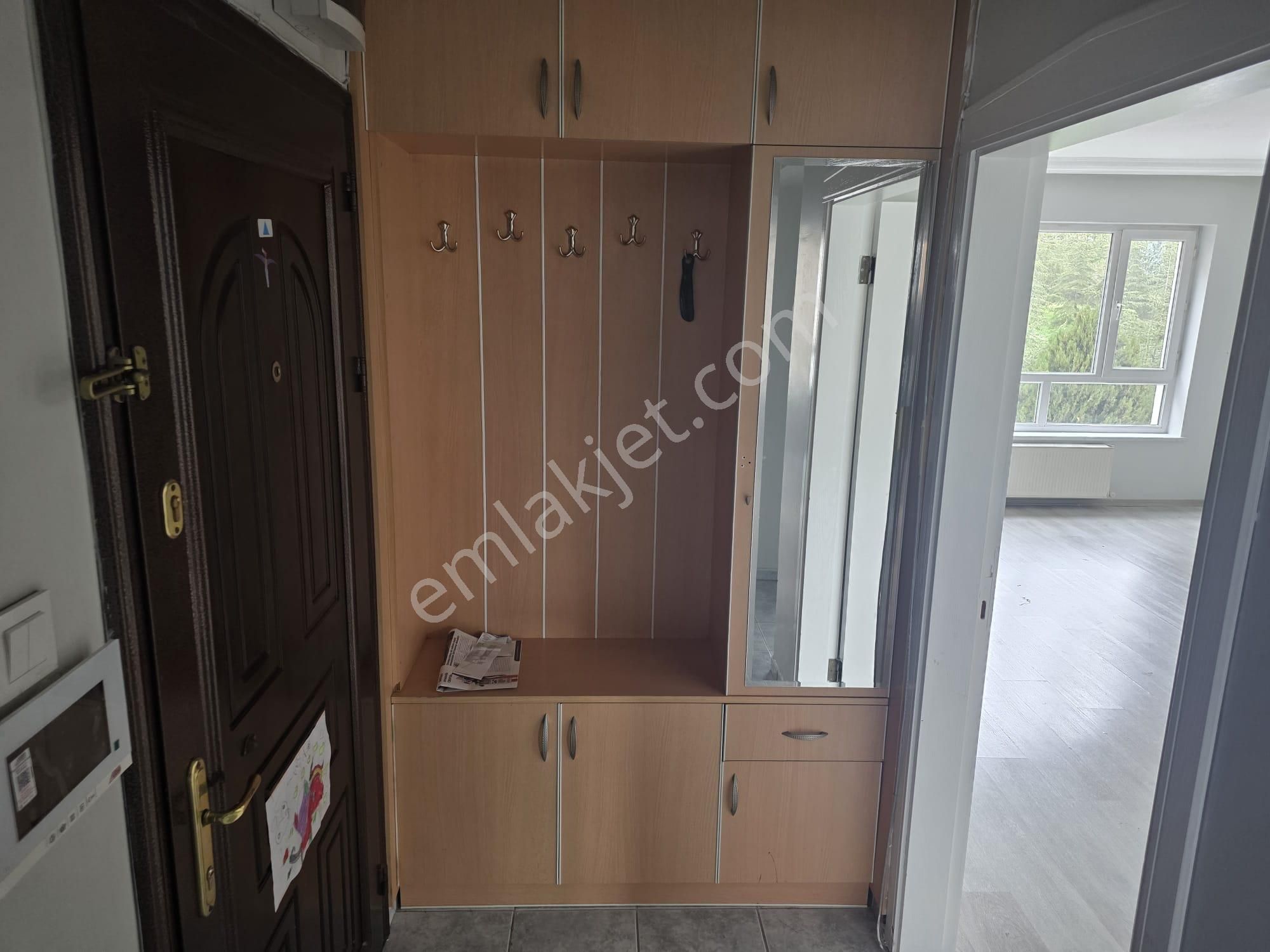 Batıkent Batısitesi Mahallesi Egemen Sitesi Arakat 3+1 Kiralık Daire