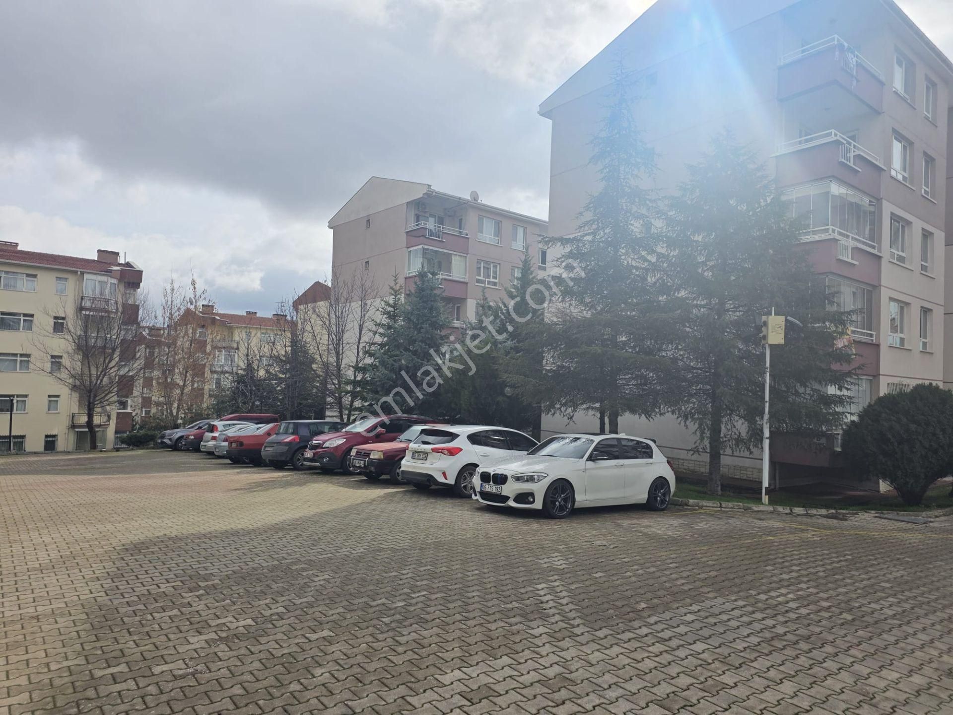 Batıkent Batısitesi Mahallesi Egemen Sitesi Arakat 3+1 Kiralık Daire - Görsel 7