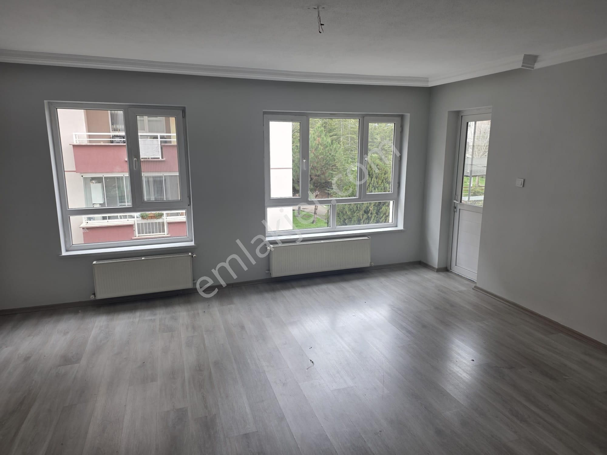 Batıkent Batısitesi Mahallesi Egemen Sitesi Arakat 3+1 Kiralık Daire - Görsel 12