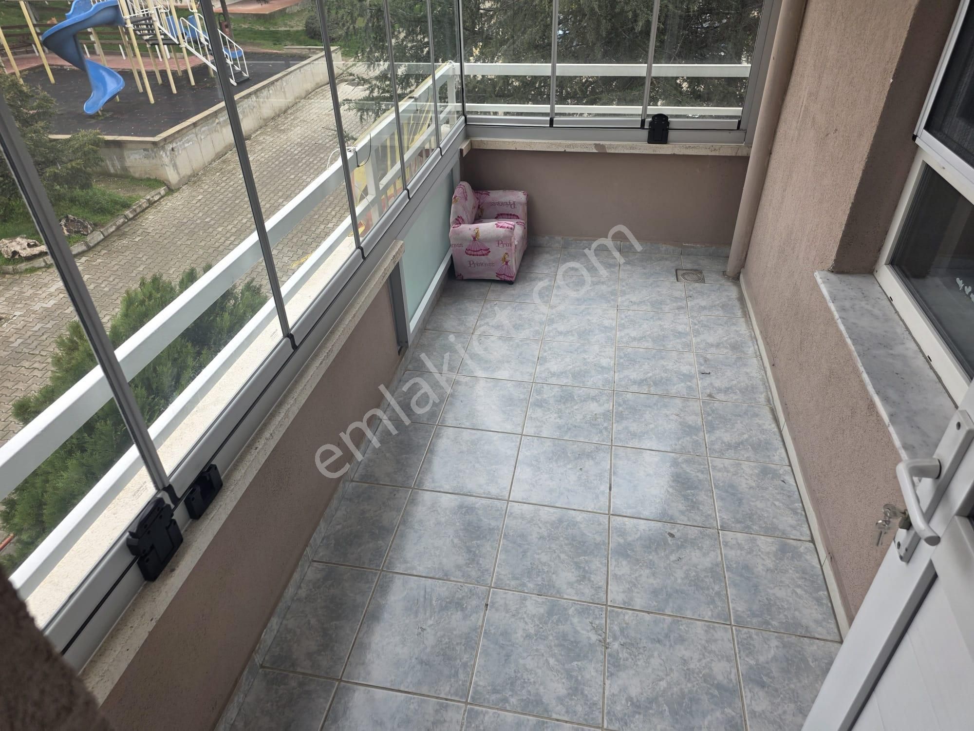 Batıkent Batısitesi Mahallesi Egemen Sitesi Arakat 3+1 Kiralık Daire - Görsel 14