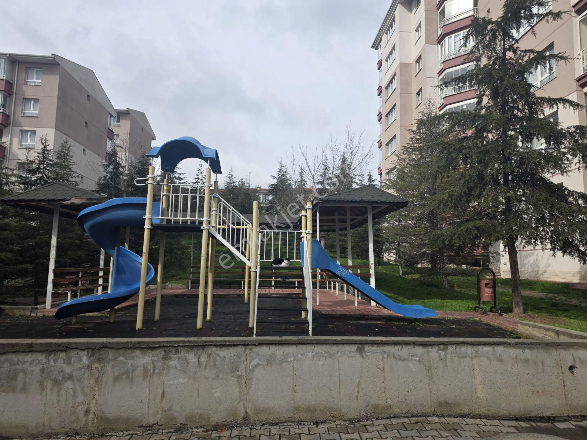 Batıkent Batısitesi Mahallesi Egemen Sitesi Arakat 3+1 Kiralık Daire - Görsel 6