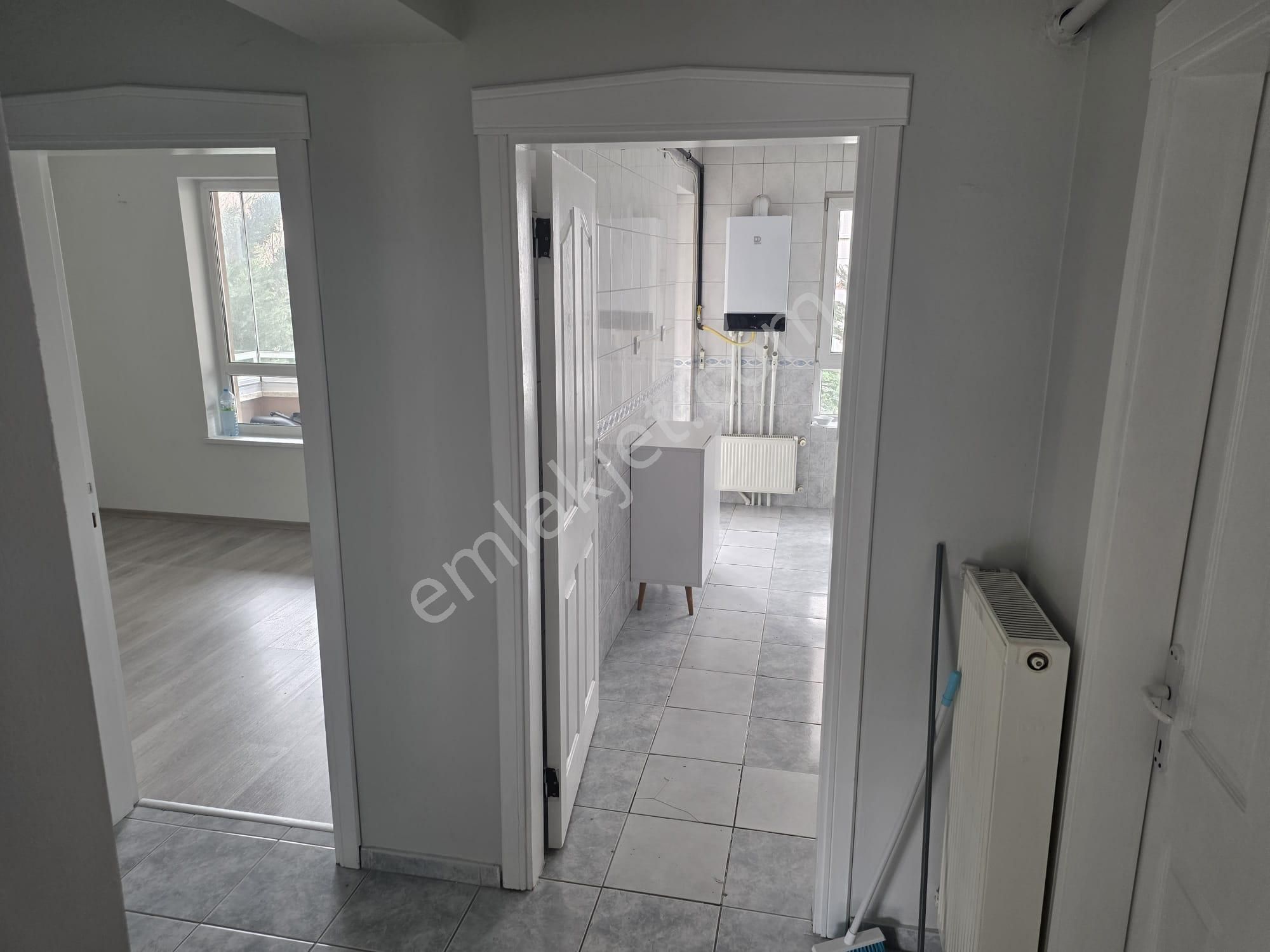 Batıkent Batısitesi Mahallesi Egemen Sitesi Arakat 3+1 Kiralık Daire - Görsel 11