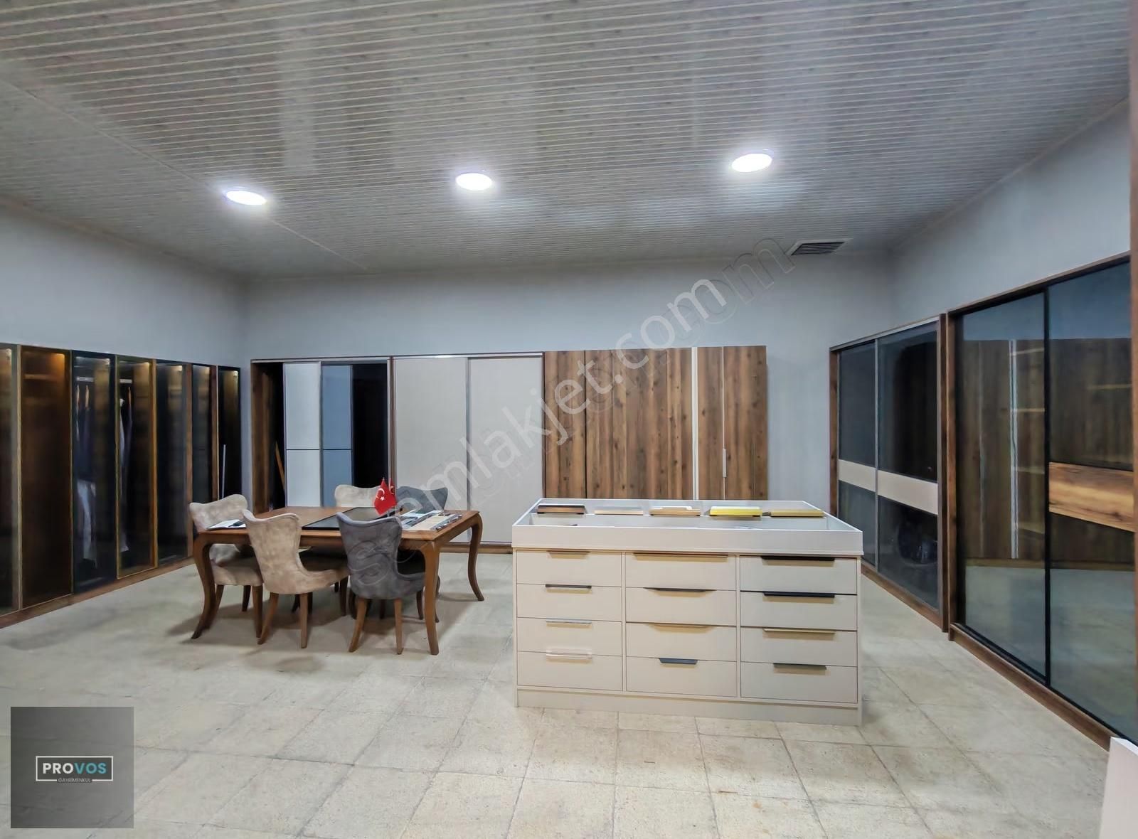 Provos Gayrimenkul, Küçük Sanayide 745 M2 Satılık 3 Dükkan - Görsel 3