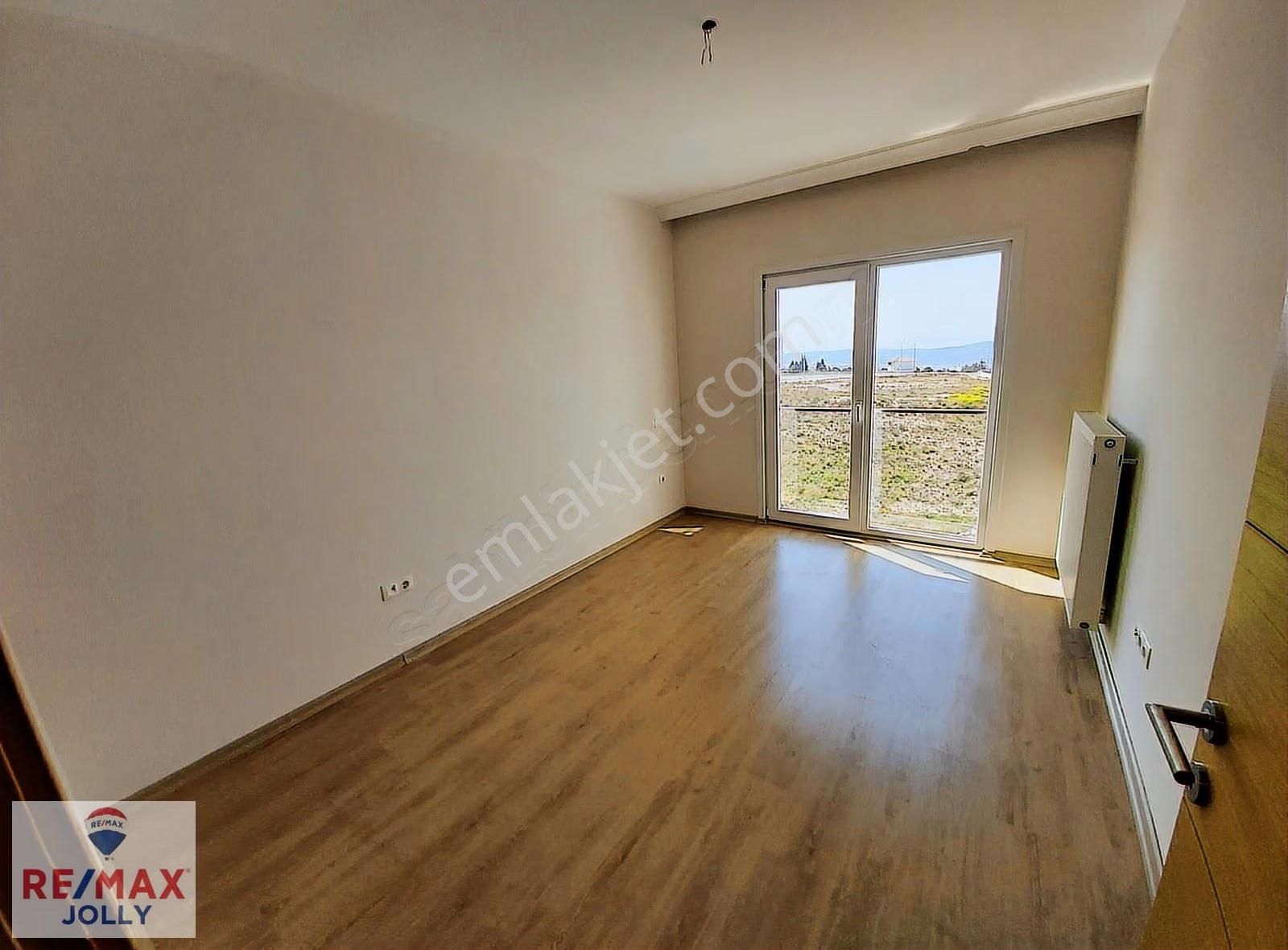 Oyak Buca 2.etap Kiralık 1+1 Daire Serdar Yakın Remax Jolly - Görsel 35