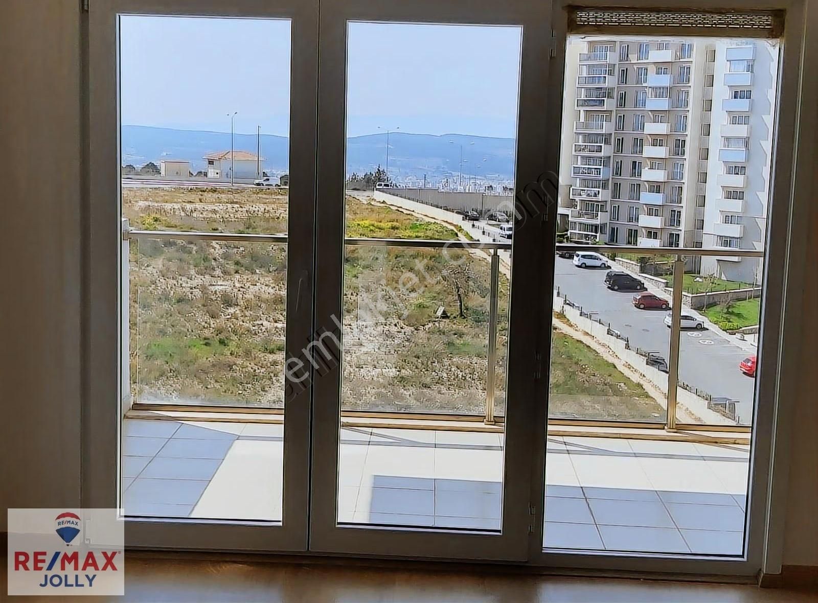Oyak Buca 2.etap Kiralık 1+1 Daire Serdar Yakın Remax Jolly - Görsel 21