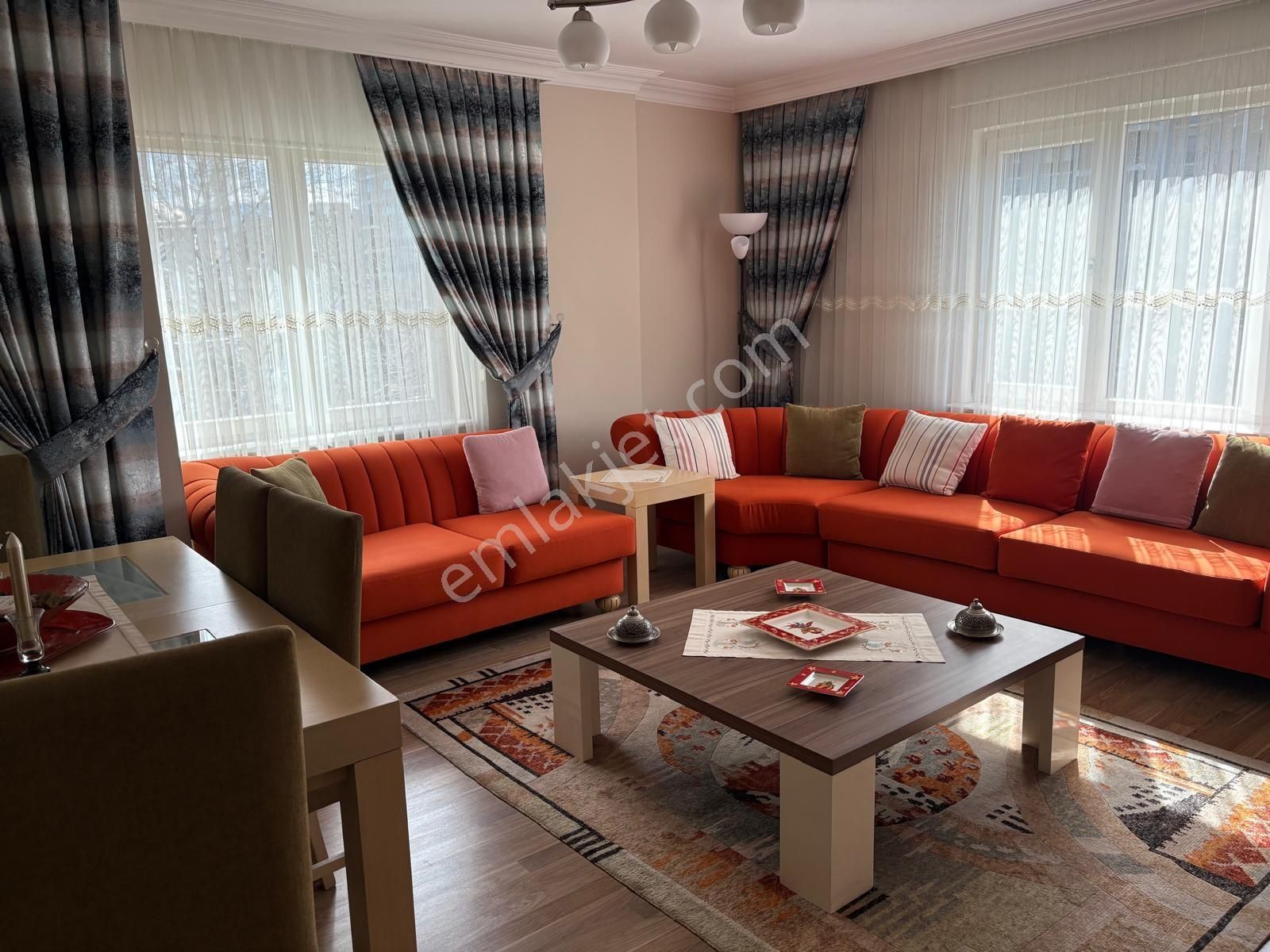 Ataevler, Ana Cadde Üzerinde 3+1 Ferah Daire - Görsel 3