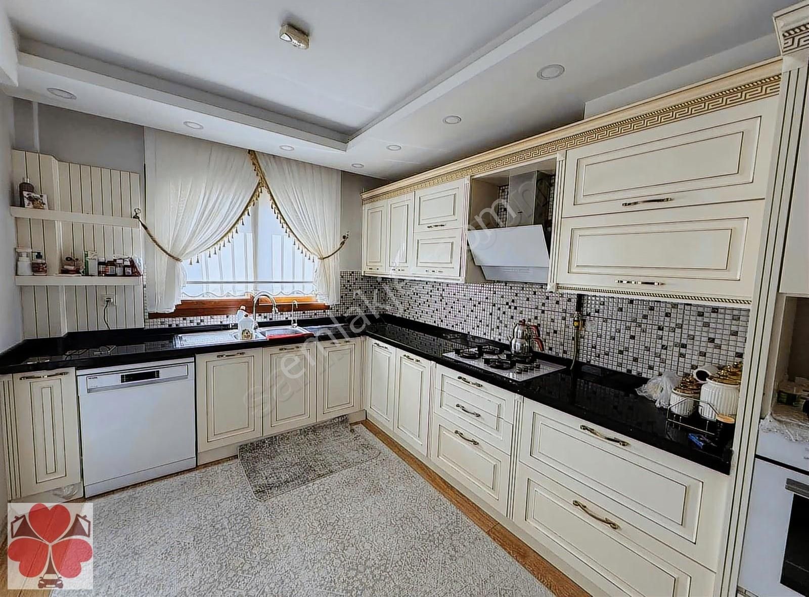 Yonca'dan Mezitli Akdeniz Mah.bağ.mutfak Lüks Eşyalı Kiralık 3+1 - Görsel 14