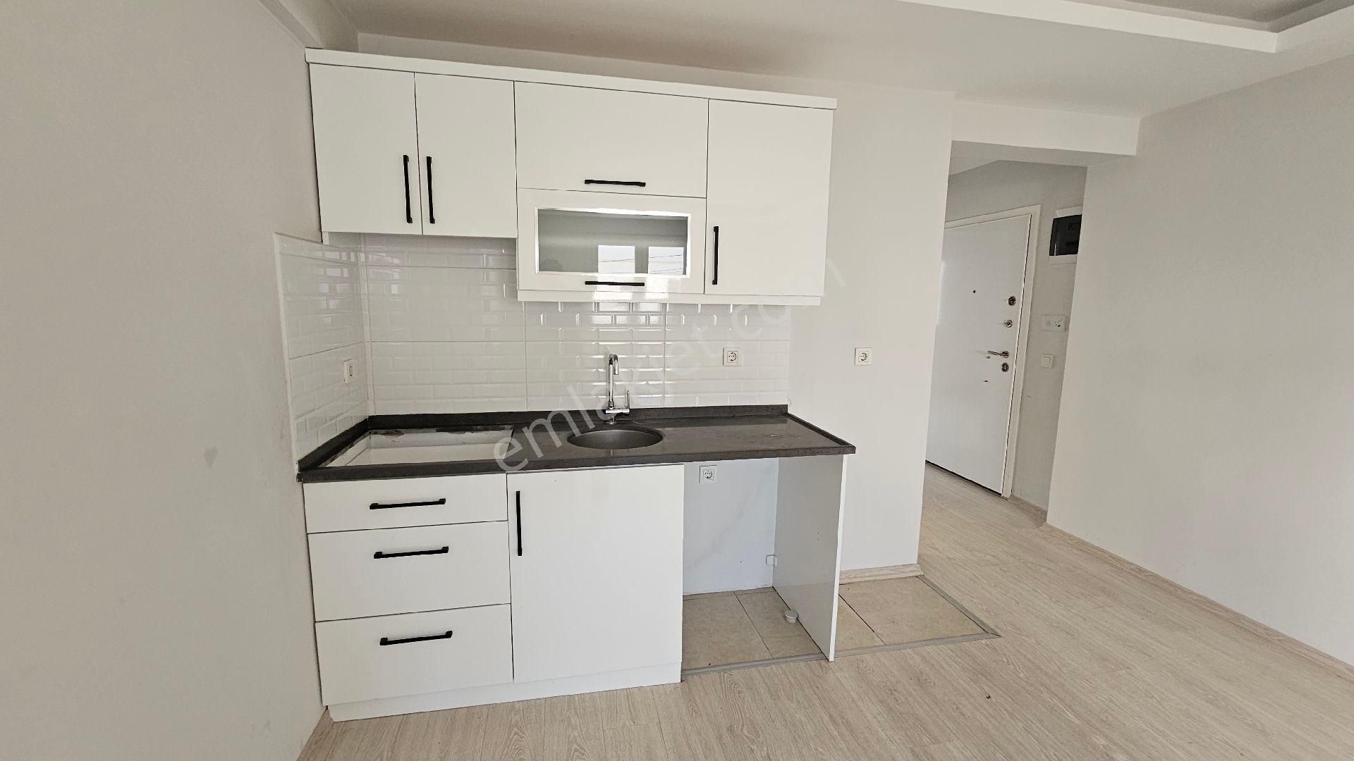 Ayb Gayrimenkulden Tuzlada Fırsat 1+1 Satılık Daire - Görsel 3