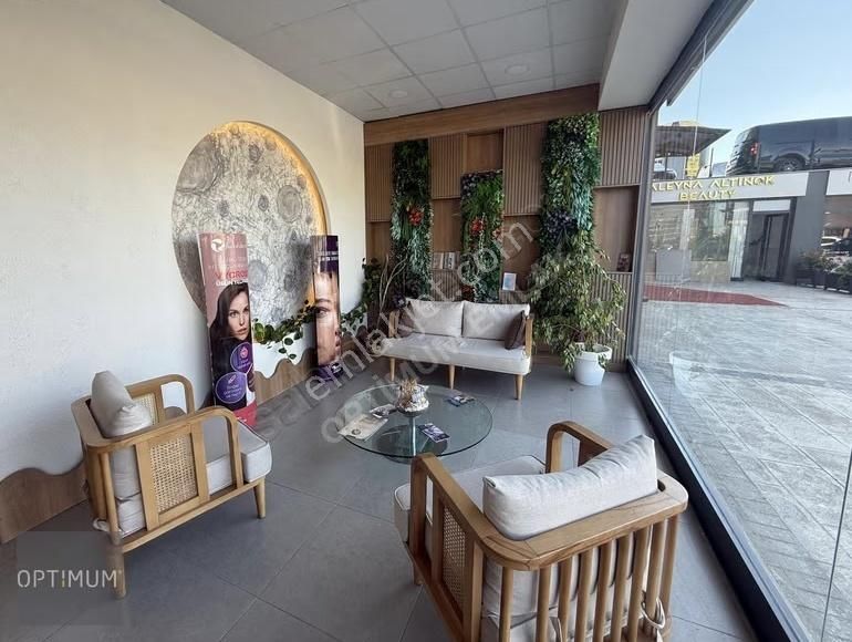 Pendik Optimum Modern, E5 Yan Yolda, 169 M2 Kiralık Dükkan - Görsel 11