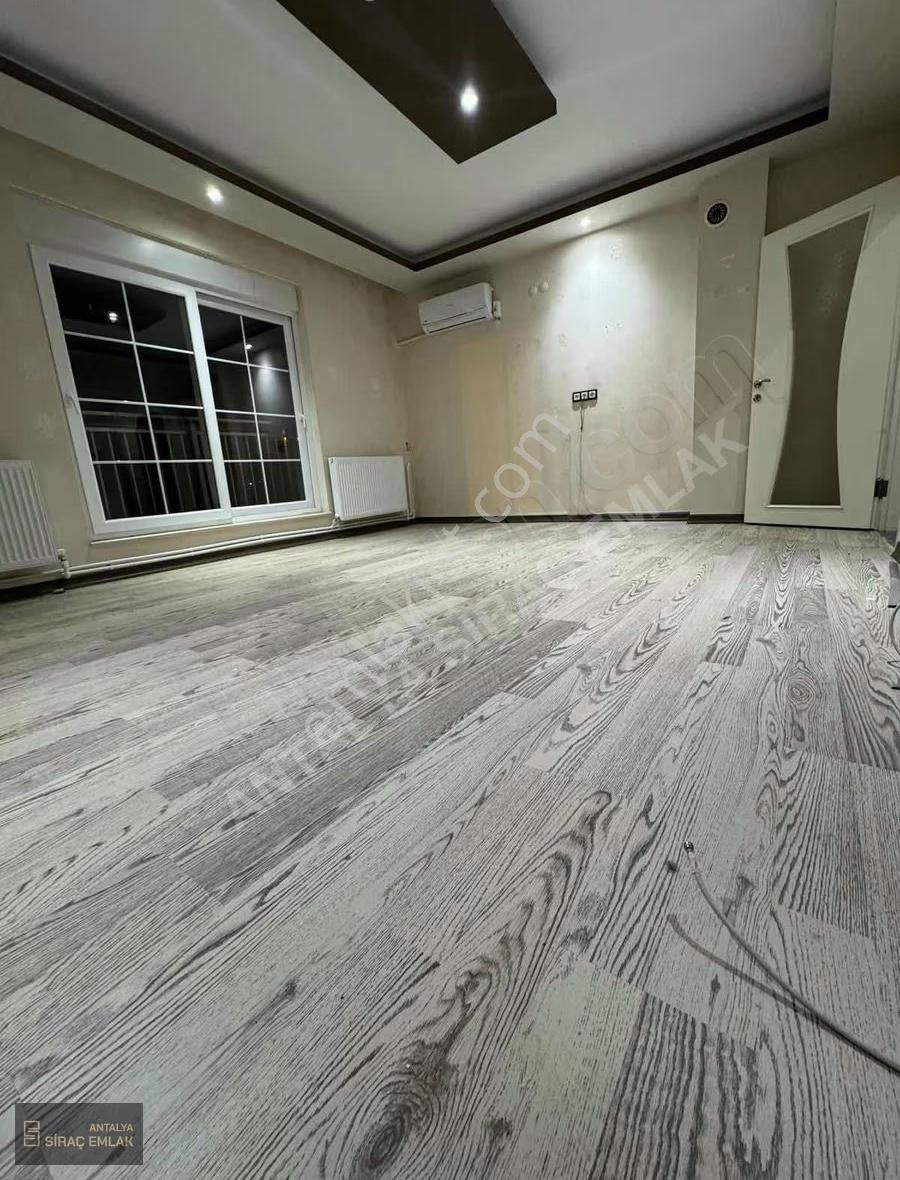 Kızılarıkta Kiralık 2+1 Daire Asansörlü Doğalgazlı Cam Balkonlu - Görsel 12