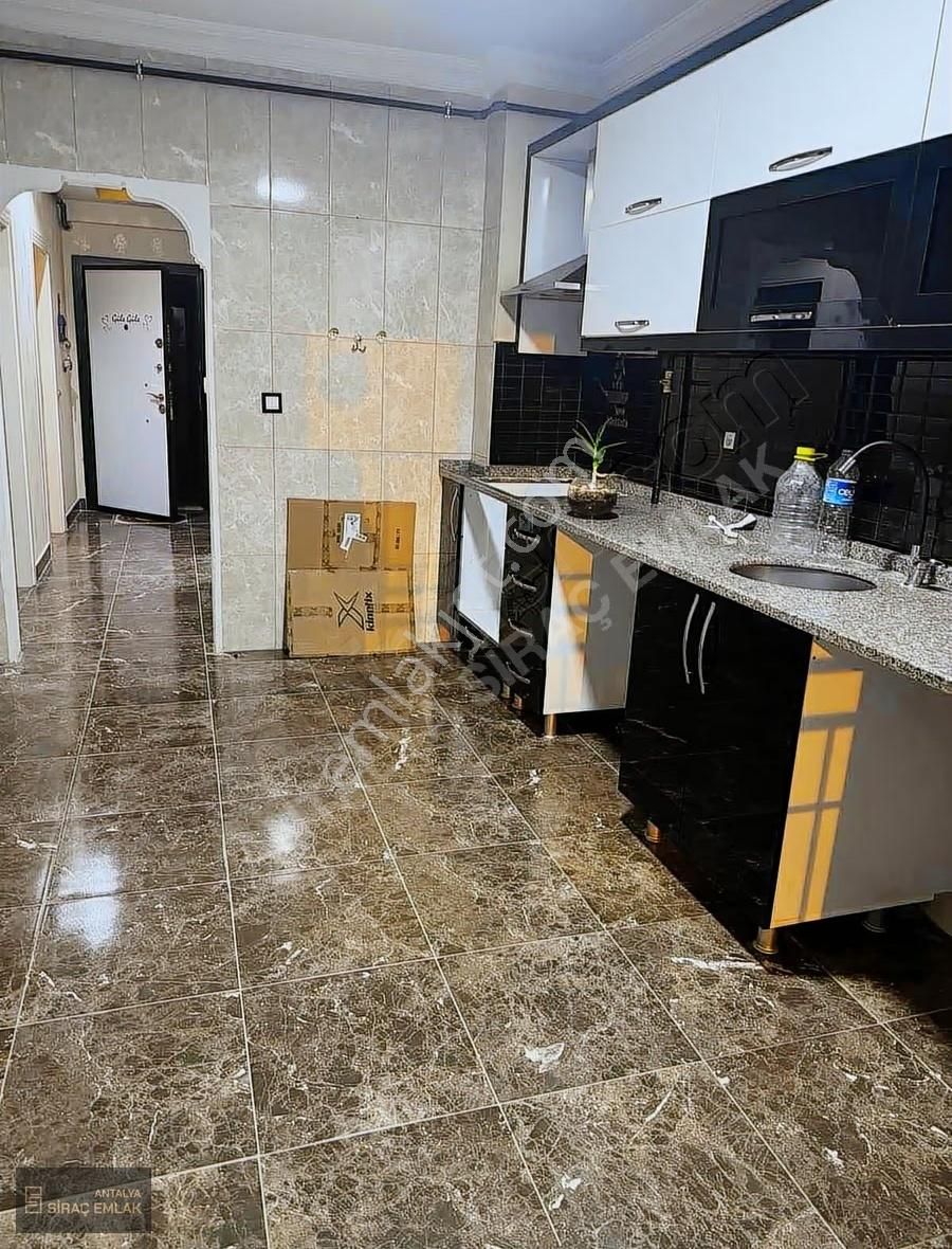 Kızılarıkta Kiralık 2+1 Daire Asansörlü Doğalgazlı Cam Balkonlu - Görsel 5