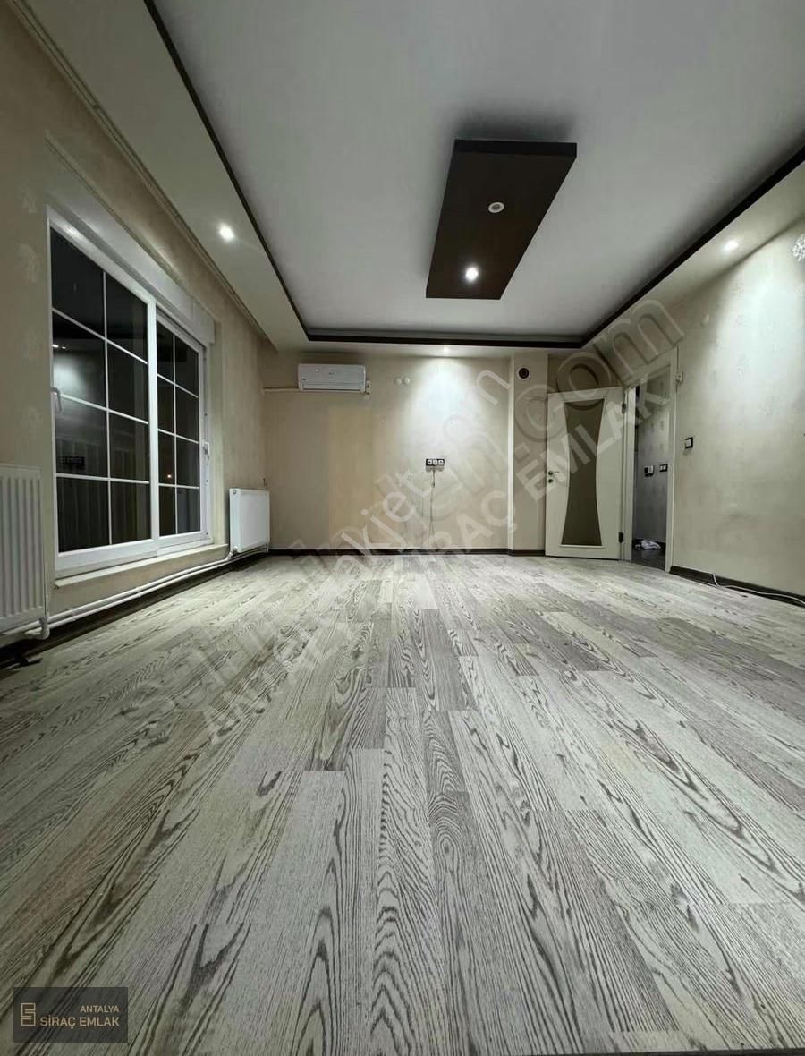 Kızılarıkta Kiralık 2+1 Daire Asansörlü Doğalgazlı Cam Balkonlu