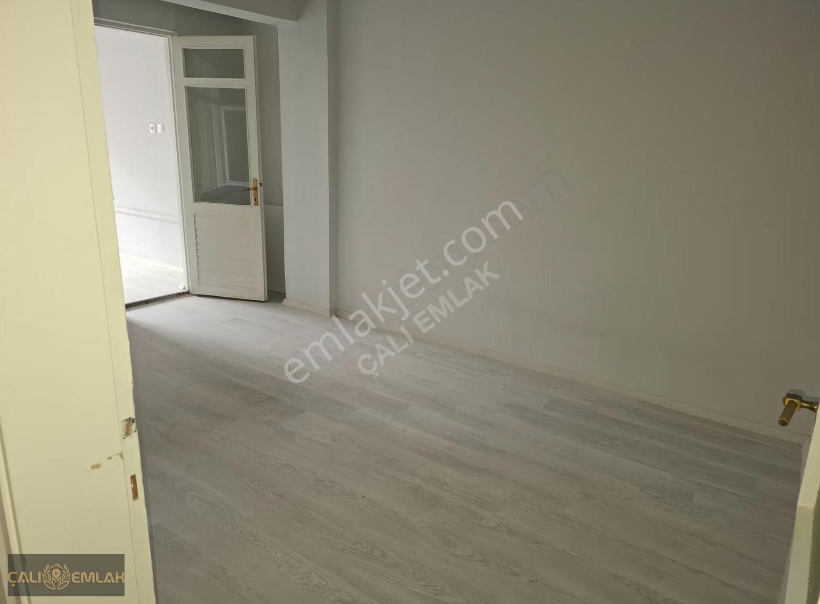 Karacabey Merkezde Kiralık 3+1 Daire & İş Yeri Fırsatı - Görsel 3