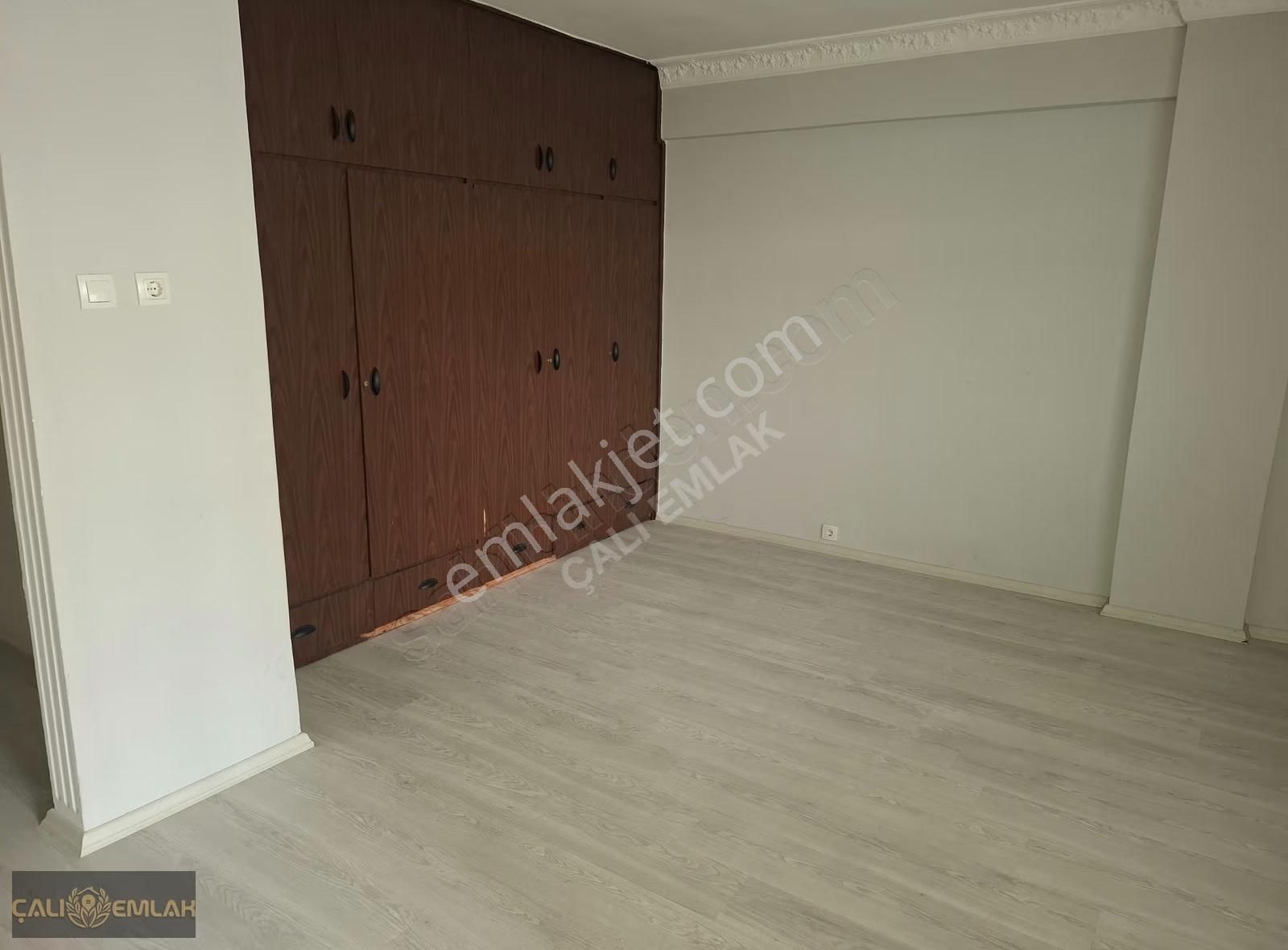 Karacabey Merkezde Kiralık 3+1 Daire & İş Yeri Fırsatı - Görsel 23