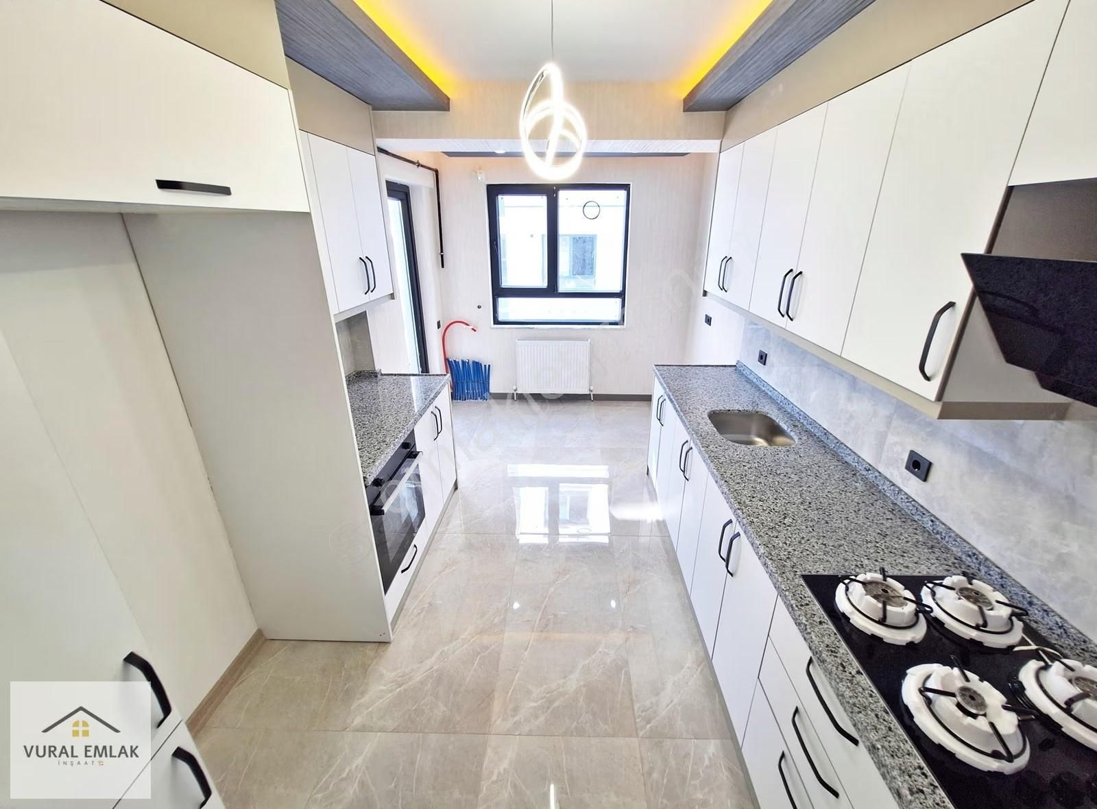 Vural Emlaktan 3+1 İskanlı Ultra Lüx Site İçirisinde 145m2 Acill - Görsel 2