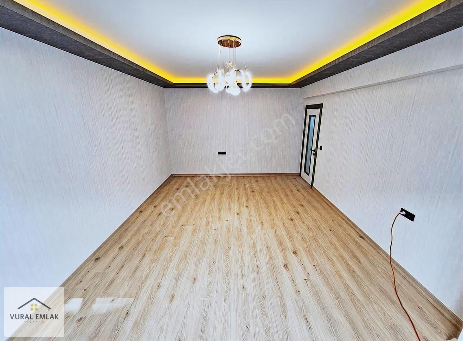 Vural Emlaktan 3+1 İskanlı Ultra Lüx Site İçirisinde 145m2 Acill - Görsel 8
