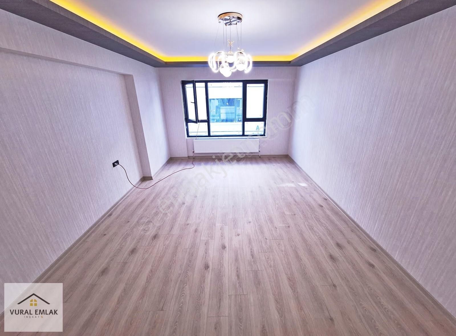 Vural Emlaktan 3+1 İskanlı Ultra Lüx Site İçirisinde 145m2 Acill - Görsel 21