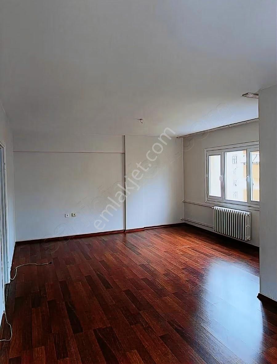 Mustafa Safet Anadolu Lisesi Yanında Ara Kat