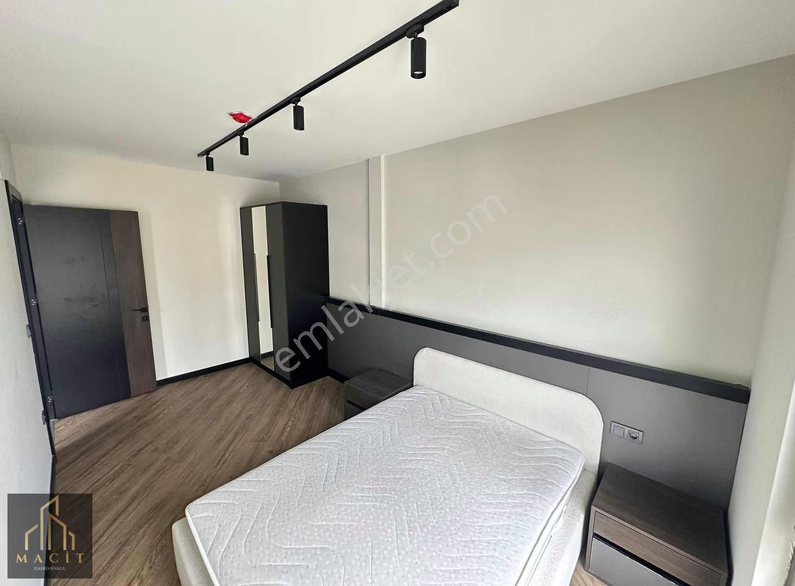 Macit'den Görükle Dumlupınar Mah'de Satılık Eşyalı 1+1 Daire - Görsel 21