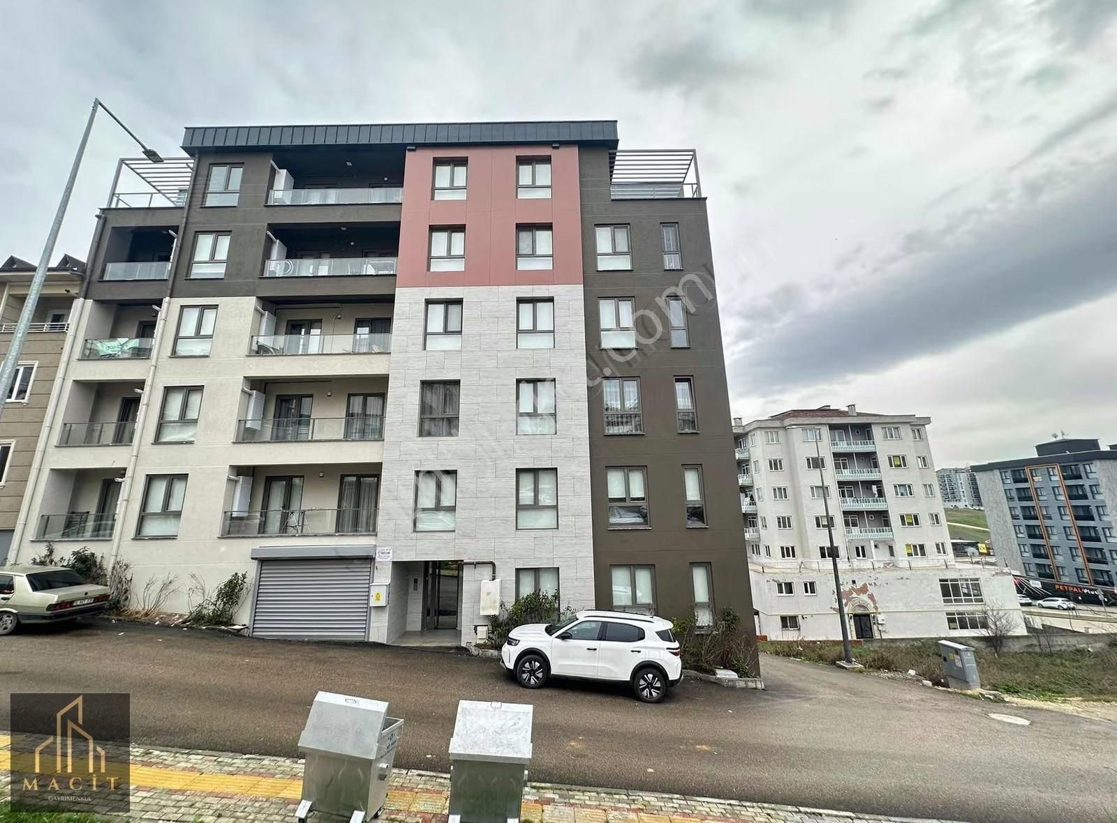 Macit'den Görükle Dumlupınar Mah'de Satılık Eşyalı 1+1 Daire - Görsel 10