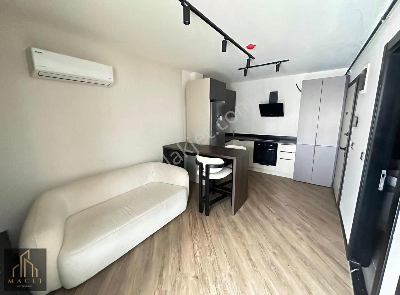 Macit'den Görükle Dumlupınar Mah'de Satılık Eşyalı 1+1 Daire - Görsel 26