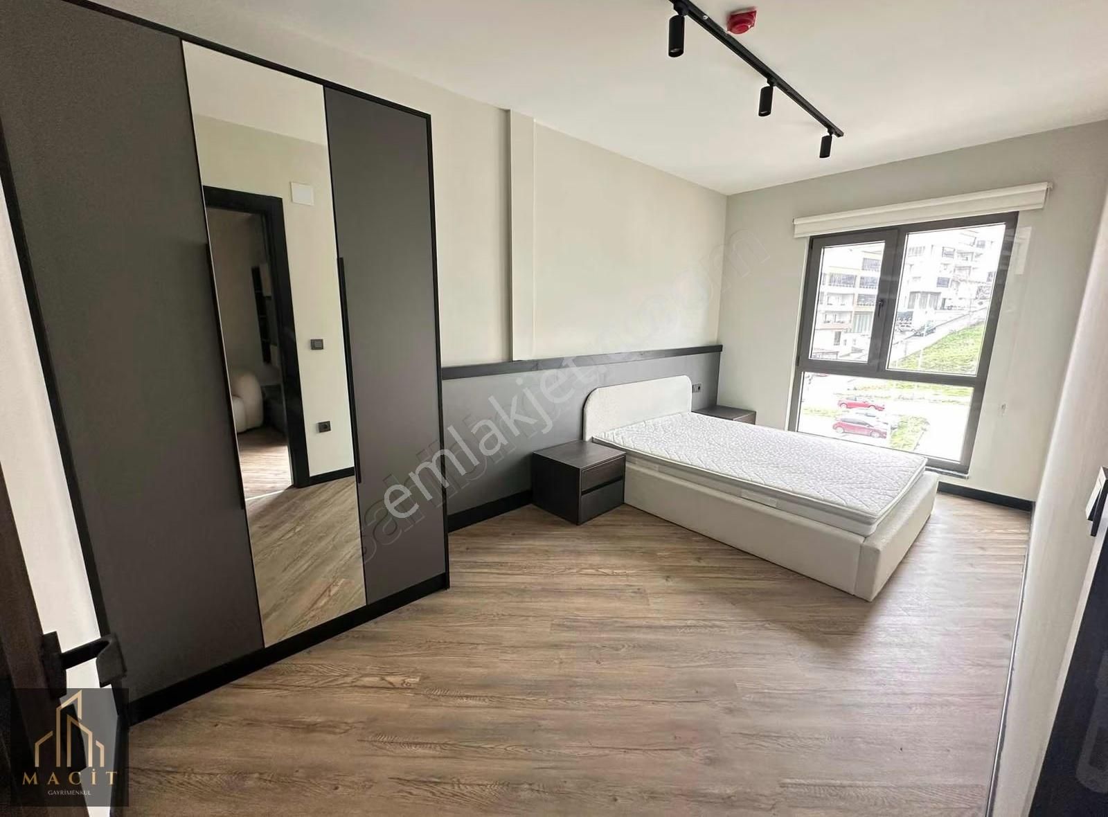 Macit'den Görükle Dumlupınar Mah'de Satılık Eşyalı 1+1 Daire - Görsel 2