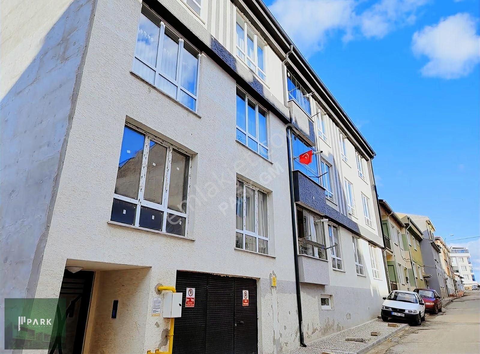 Park Gayrimenkul'den Emek Mh. Dilek Cad. Yakını Sıfır 2+1 Daire