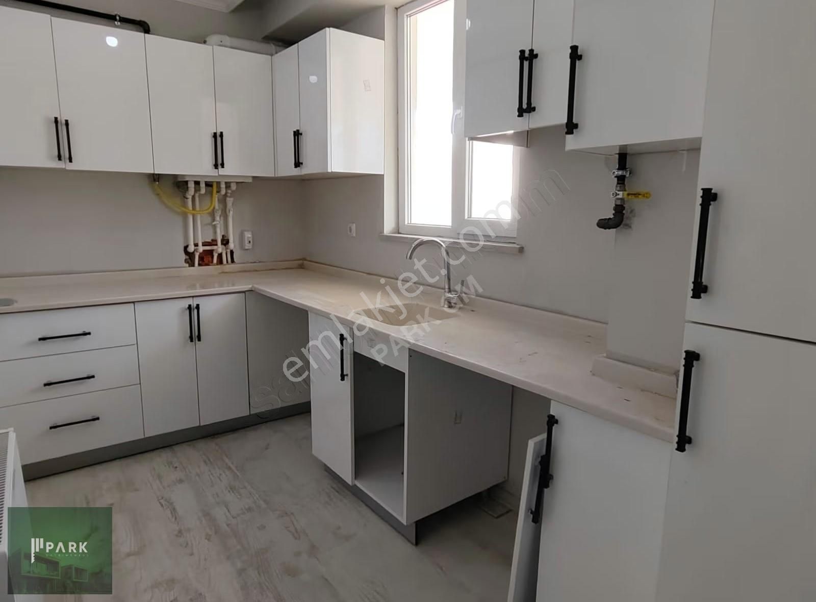 Park Gayrimenkul'den Emek Mh. Dilek Cad. Yakını Sıfır 2+1 Daire - Görsel 4