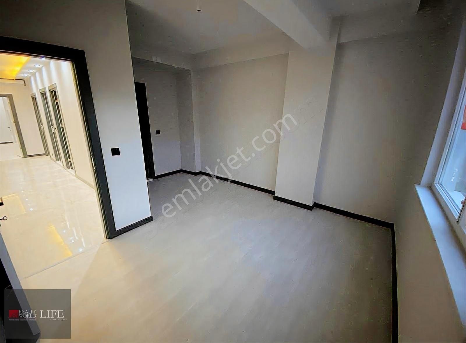 Rw Lıfe// Çamlıca Mh Tombakzade Cd Yakını Satılık 2+1 Daire - Görsel 16