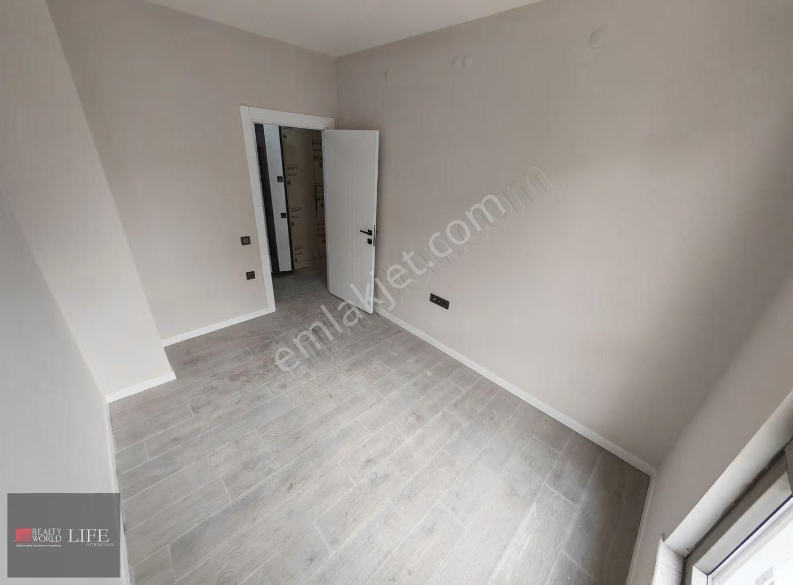 Rw Lıfe// Vişnelik Mh. Atatürk Bulv Yanı 2+1 Satılık Sıfır Daire - Görsel 2