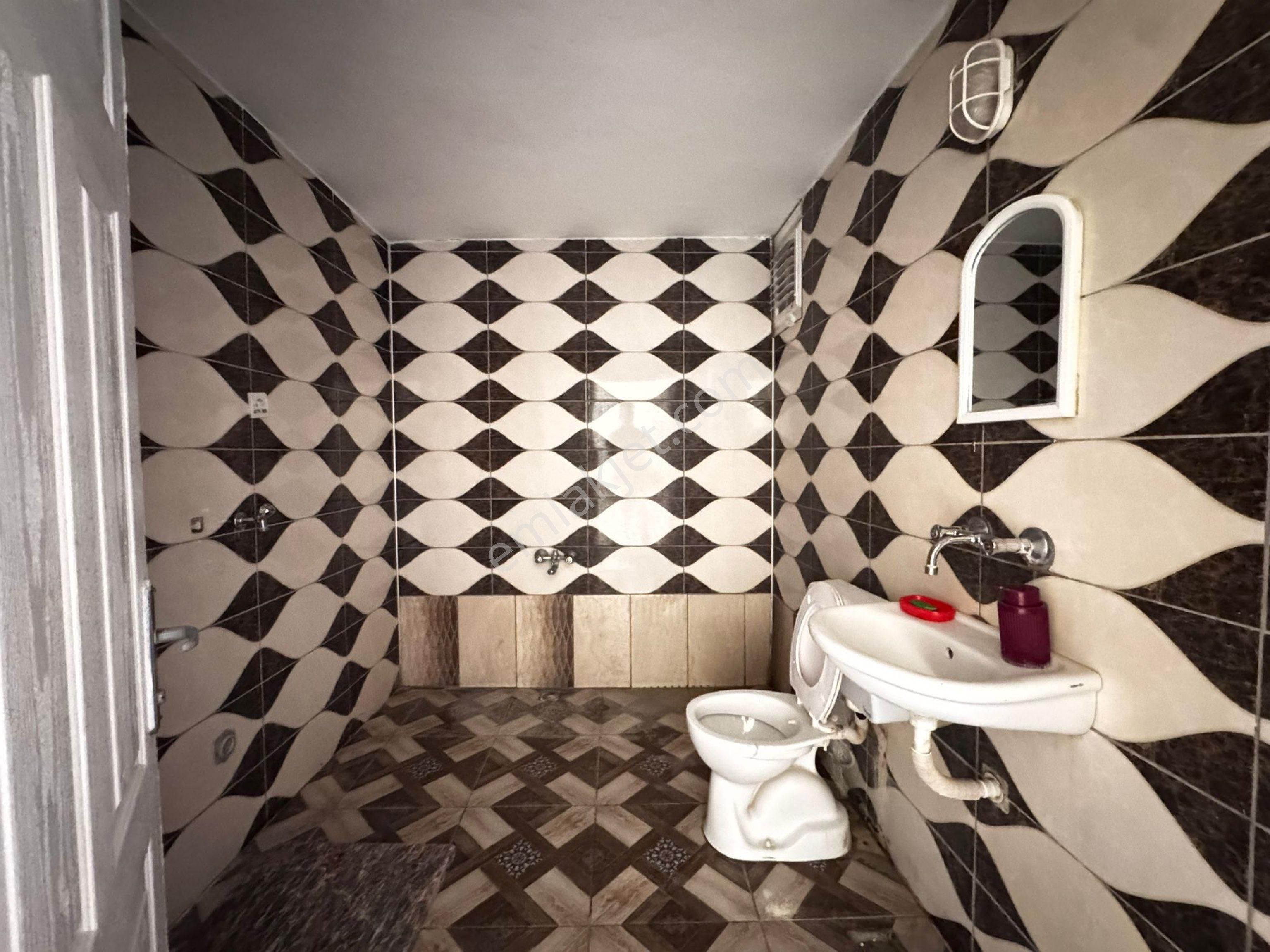 Kepez Güzelkent Sitesinde 3+1 Geniş Ara Katta Kiralık Daire - Görsel 16