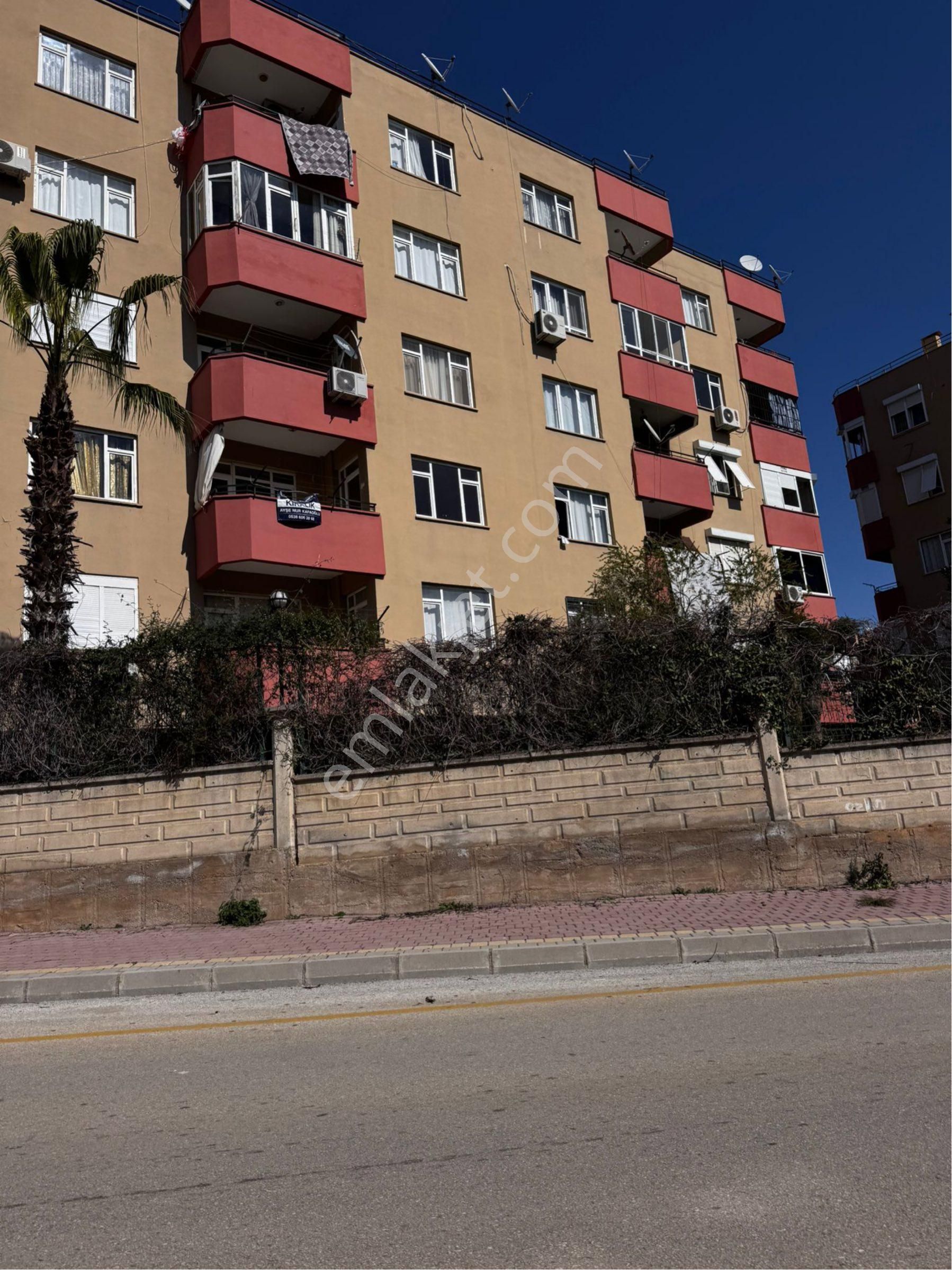 Kepez Güzelkent Sitesinde 3+1 Geniş Ara Katta Kiralık Daire - Görsel 33