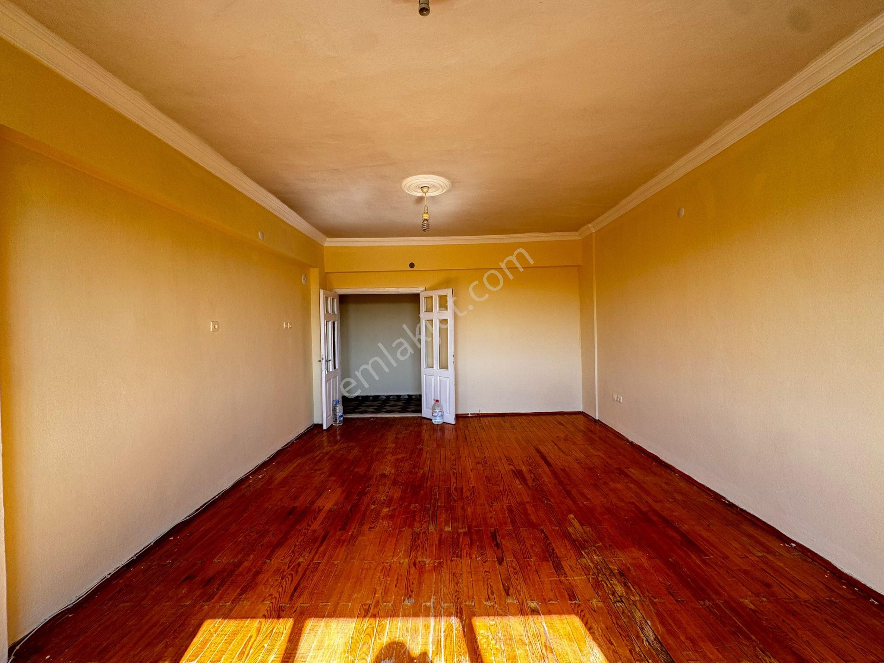 Kepez Güzelkent Sitesinde 3+1 Geniş Ara Katta Kiralık Daire - Görsel 14