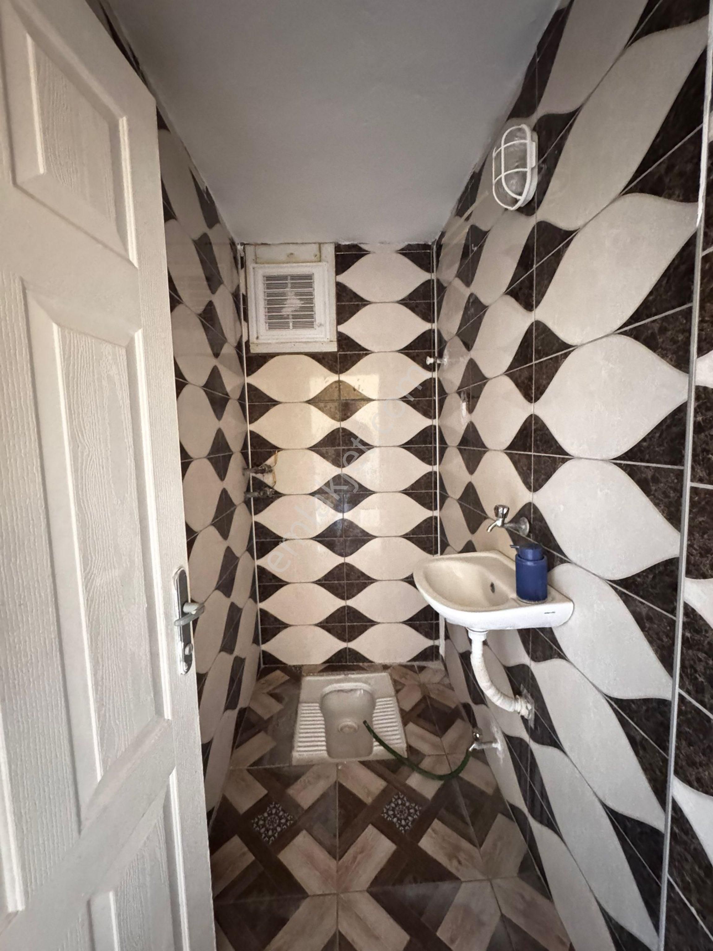 Kepez Güzelkent Sitesinde 3+1 Geniş Ara Katta Kiralık Daire - Görsel 6